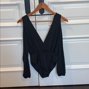 Black open sleeve body suit